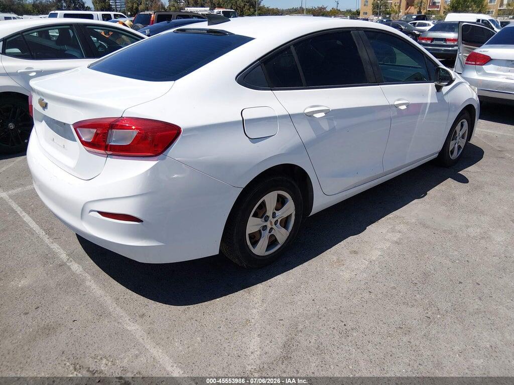 1G1BC5SM3J7200952 2018 CHEVROLET CRUZE photo no. 4