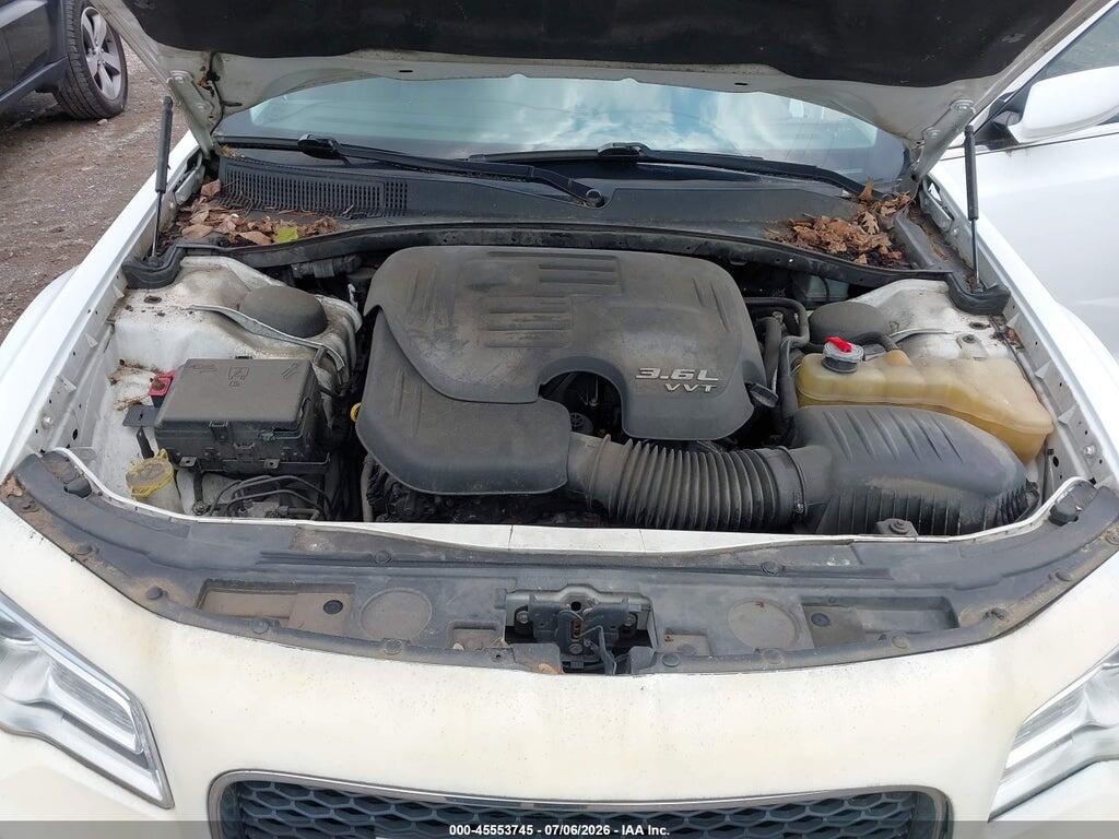 2C3CCAAG5GH343774 2016 CHRYSLER 300 photo no. 10