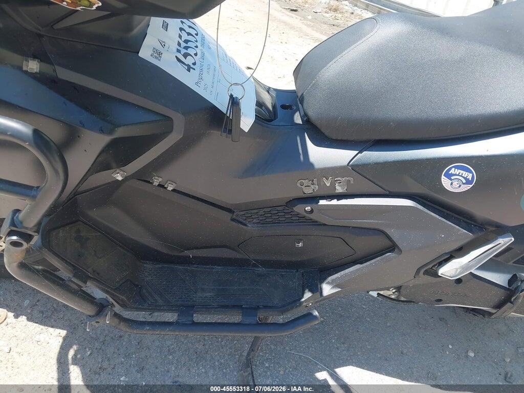 MLHKF5454S5100938 2025 HONDA ADV160 photo no. 9