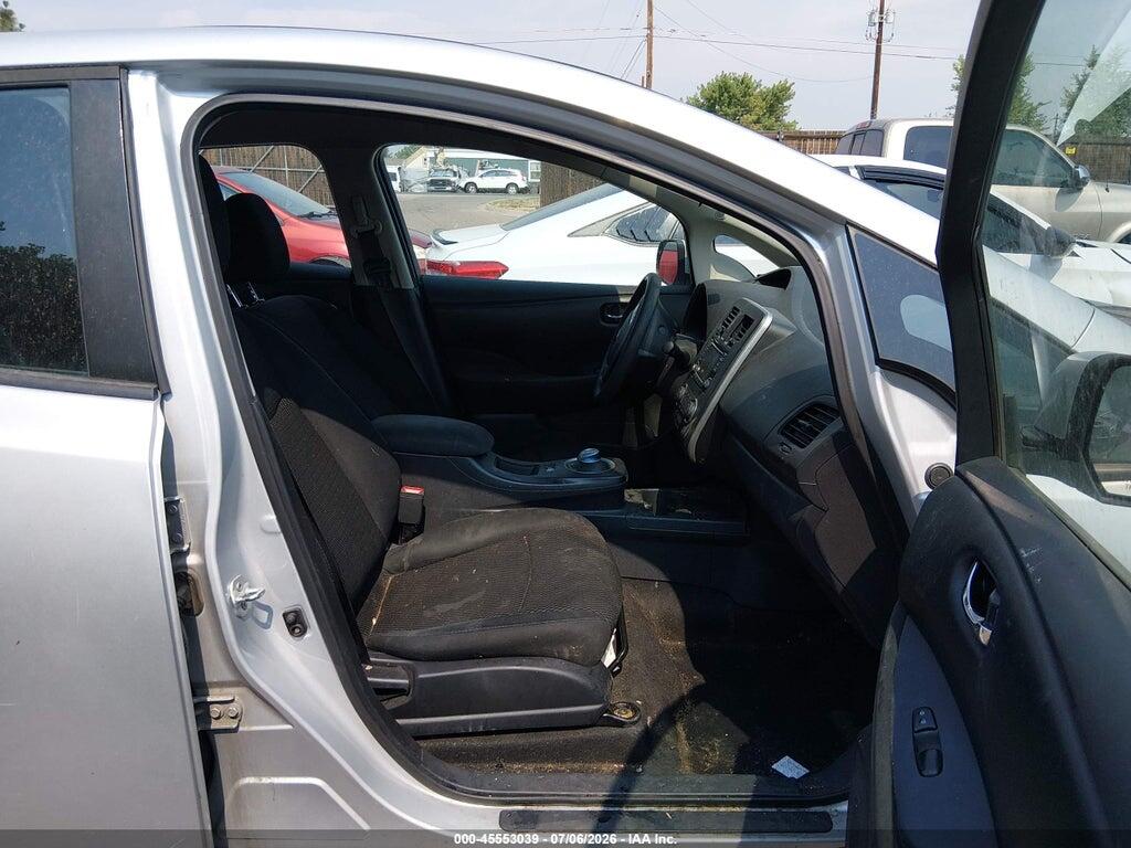 1N4AZ0CP2GC307395 2016 NISSAN LEAF photo no. 5
