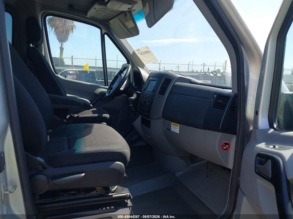 8BRPE7DD9GE121871 2016 MERCEDES-BENZ SPRINTER 2500 photo no. 5