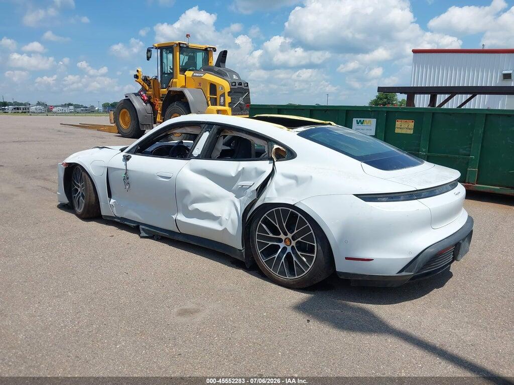 WP0AA2Y19RSA11304 2024 PORSCHE TAYCAN photo no. 3