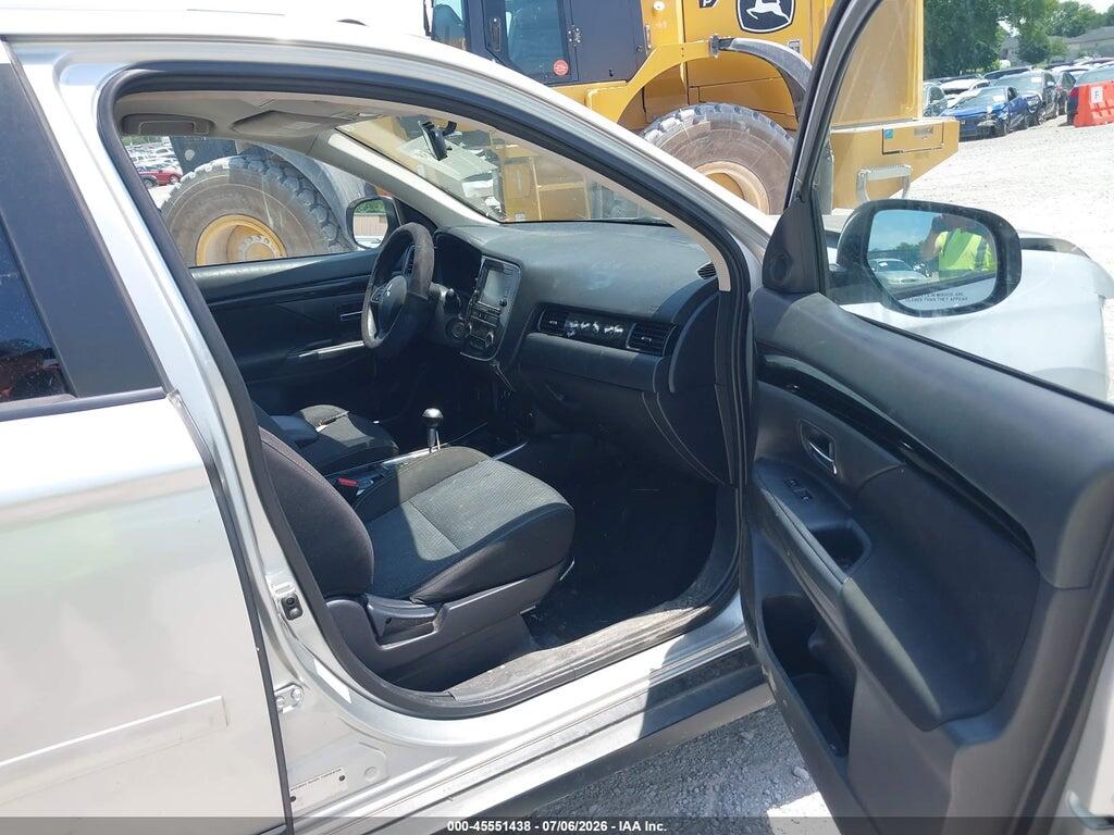 JA4AD2A39KZ053771 2019 MITSUBISHI OUTLANDER photo no. 5