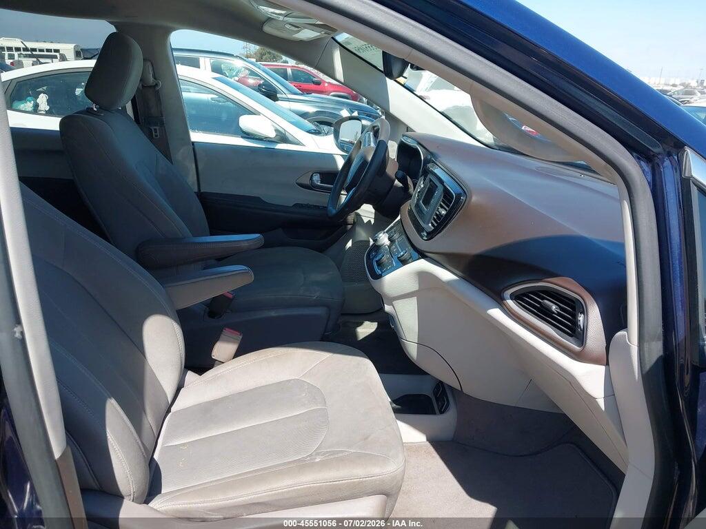 2C4RC1DG3HR756693 2017 CHRYSLER PACIFICA photo no. 5