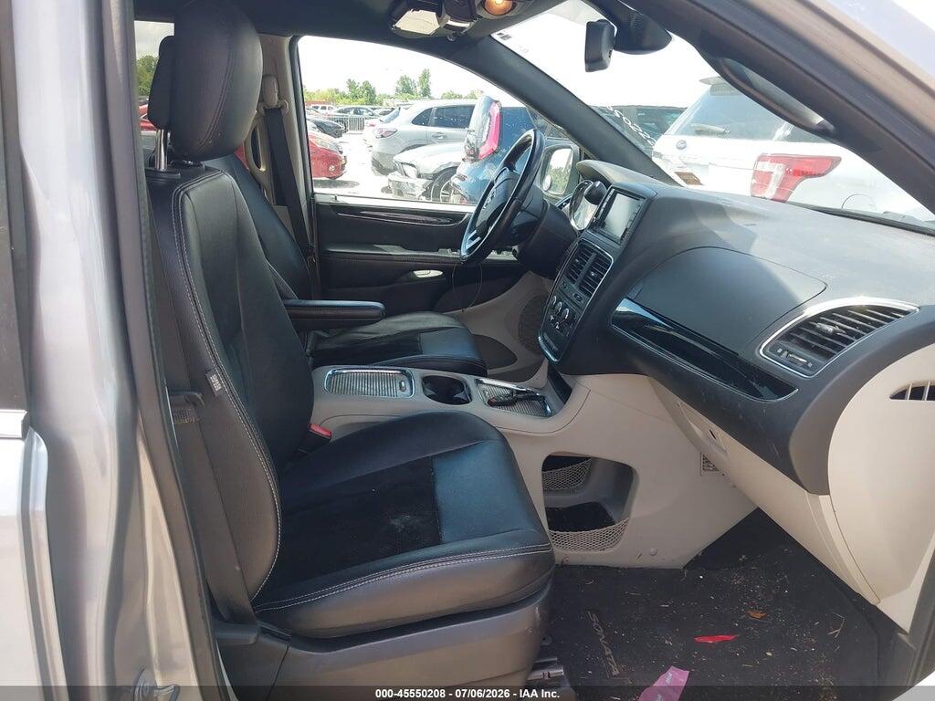 2C4RDGCG1JR283643 2018 DODGE GRAND CARAVAN photo no. 5
