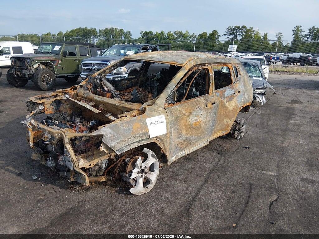 3C4NJDBB9MT506508 2021 JEEP COMPASS photo no. 2