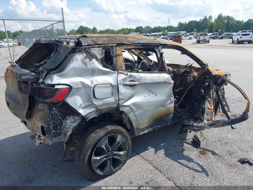 3C4NJDBB9MT506508 2021 JEEP COMPASS photo no. 4