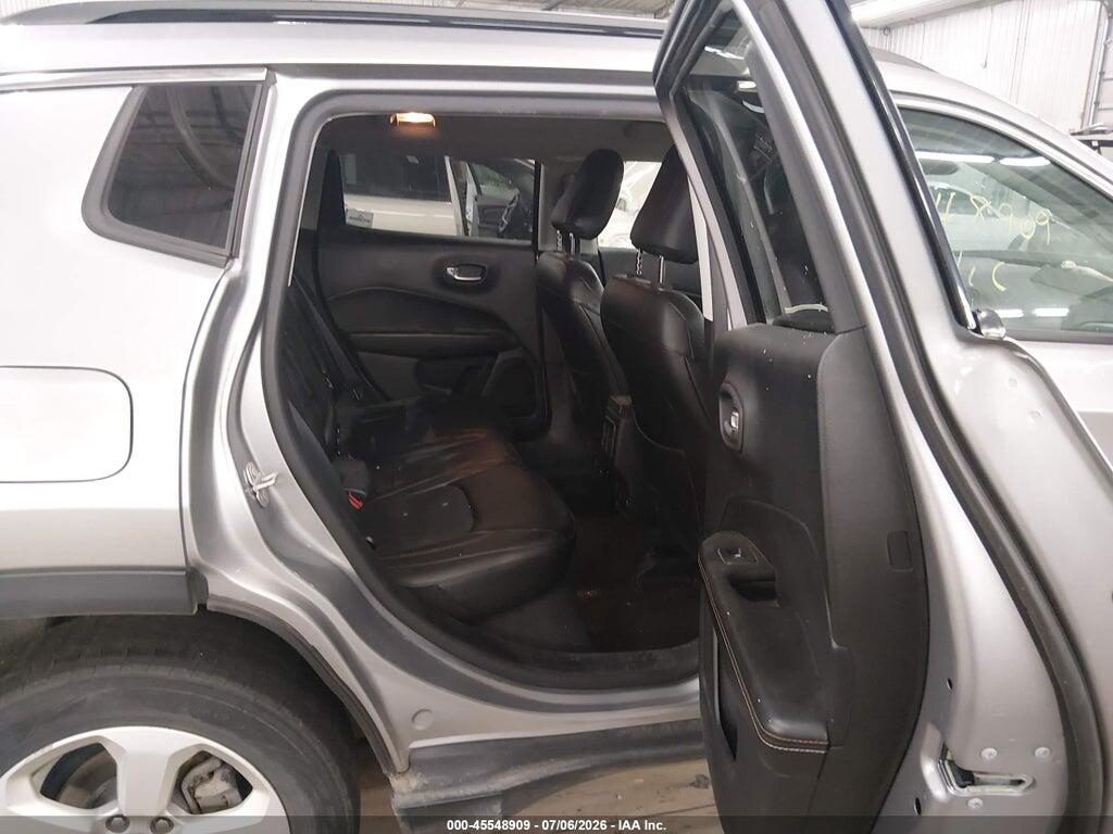 3C4NJDBBXJT134981 2018 JEEP COMPASS photo no. 8