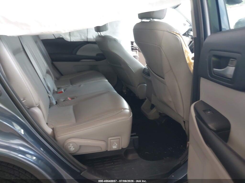 5TDKZRFH9JS277034 2018 TOYOTA HIGHLANDER photo no. 8