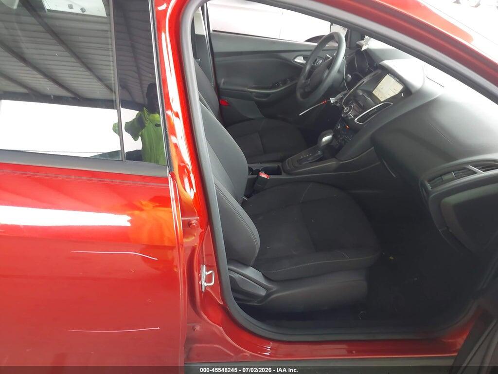 1FADP3H21JL284684 2018 FORD FOCUS photo no. 5