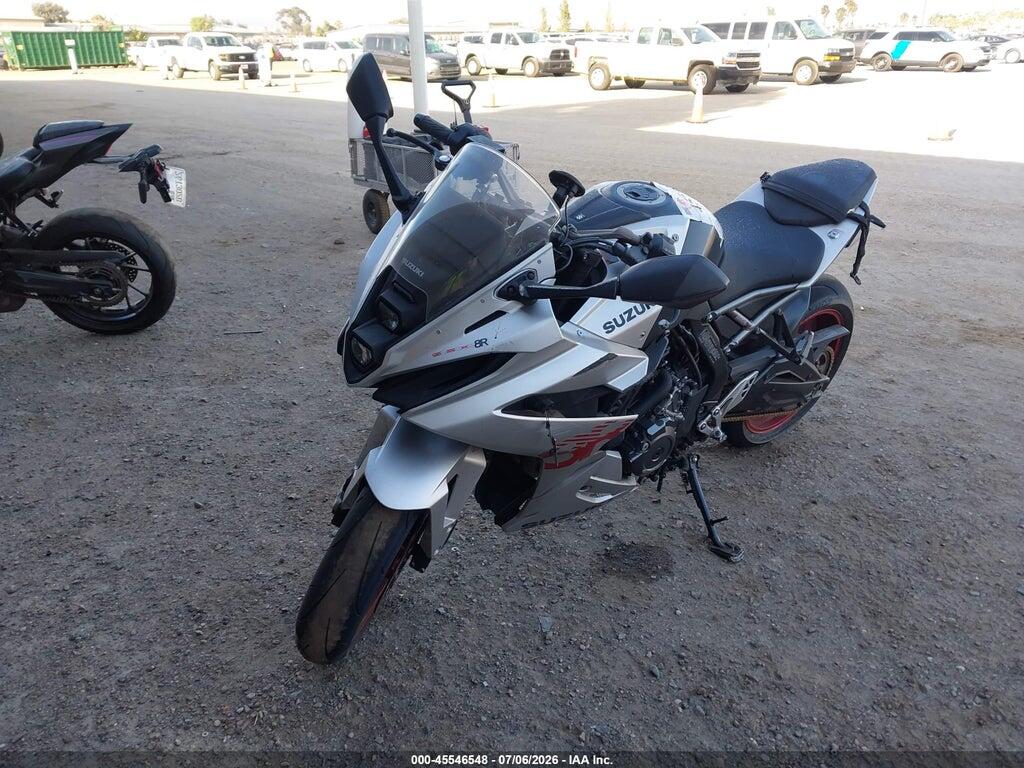 JS1EM13B6R7100521 2024 SUZUKI GSX800 photo no. 2
