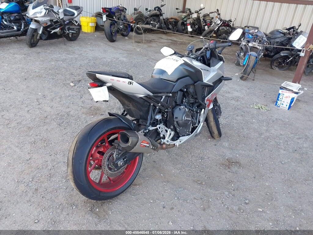JS1EM13B6R7100521 2024 SUZUKI GSX800 photo no. 4
