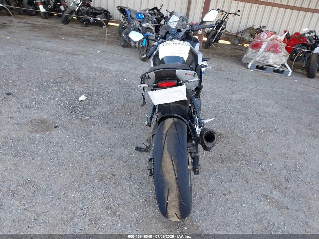 JS1EM13B6R7100521 2024 SUZUKI GSX800 photo no. 6
