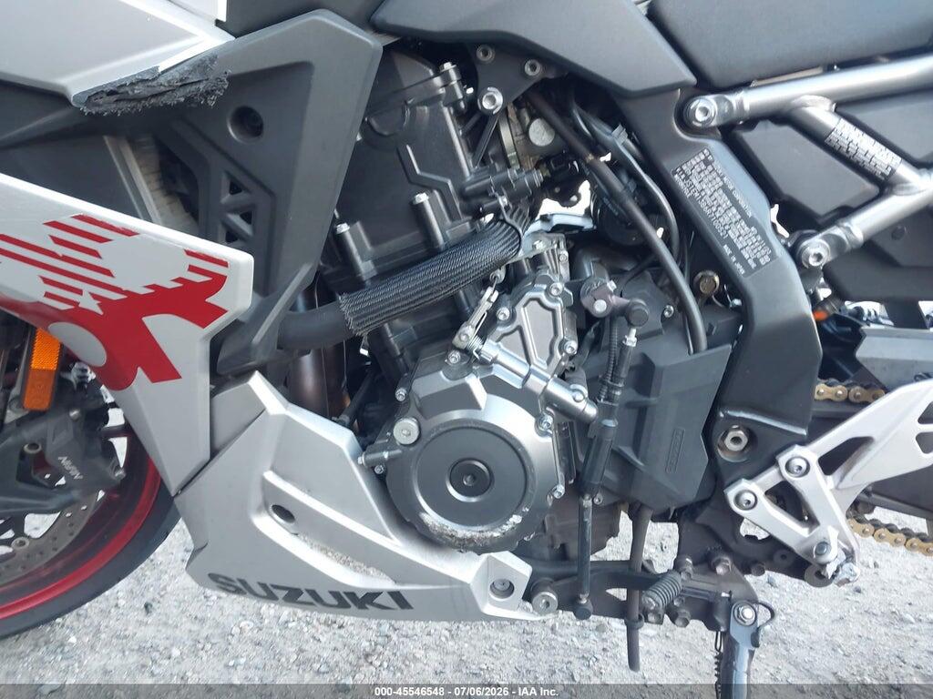 JS1EM13B6R7100521 2024 SUZUKI GSX800 photo no. 9