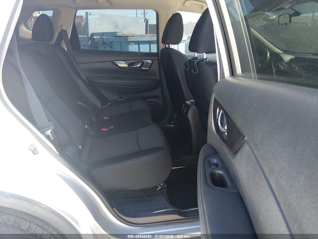 KNMAT2MT4HP576298 2017 NISSAN ROGUE photo no. 8