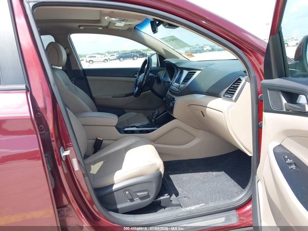 KM8J3CA28GU042220 2016 HYUNDAI TUCSON photo no. 5