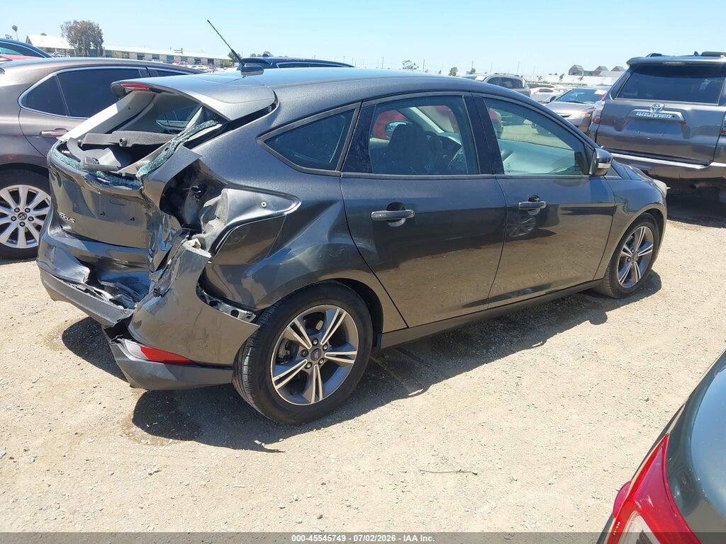 1FADP3KE2GL380075 2016 FORD FOCUS photo no. 4