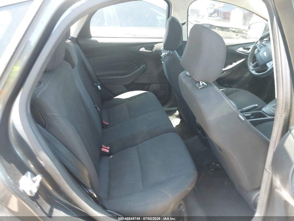 1FADP3KE2GL380075 2016 FORD FOCUS photo no. 8