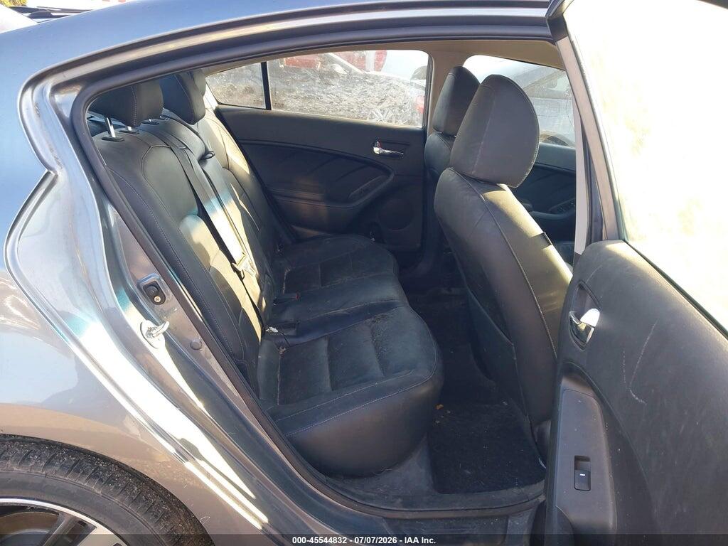 3KPFL4A81HE004770 2017 KIA FORTE photo no. 8