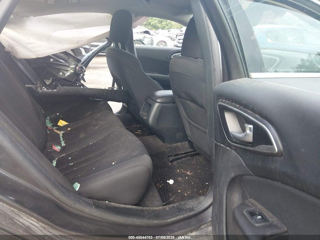 1C3CCCAB5GN176646 2016 CHRYSLER 200 photo no. 8