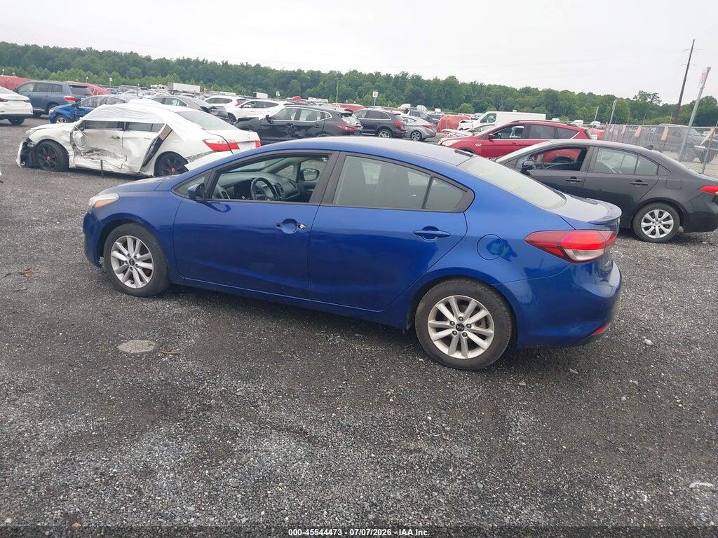 3KPFL4A76HE054619 2017 KIA FORTE photo no. 3