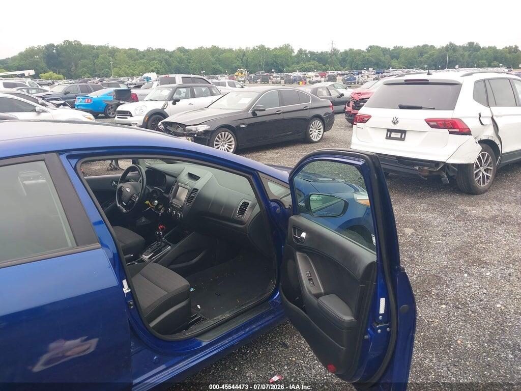 3KPFL4A76HE054619 2017 KIA FORTE photo no. 5