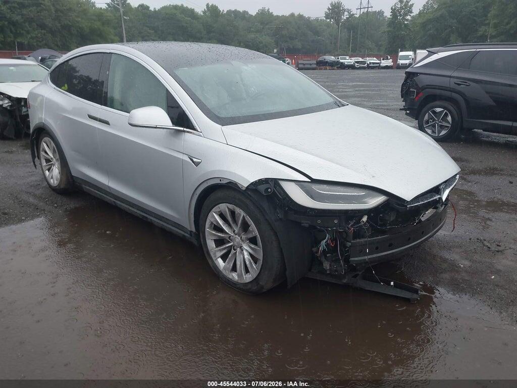 5YJXCDE26JF102297 2018 TESLA MODEL X photo no. 1