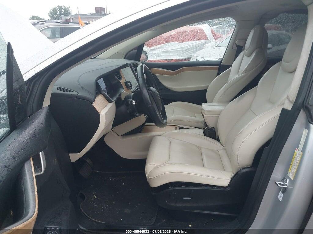5YJXCDE26JF102297 2018 TESLA MODEL X photo no. 5
