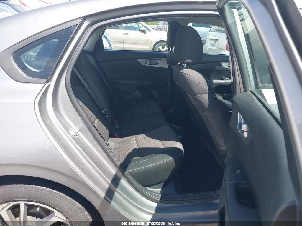 3KPF24AD9NE454789 2022 KIA FORTE photo no. 8