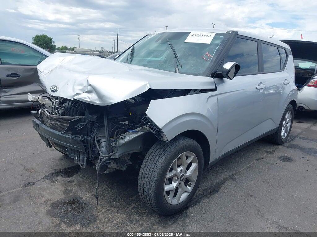 KNDJ23AU1M7787619 2021 KIA SOUL photo no. 2