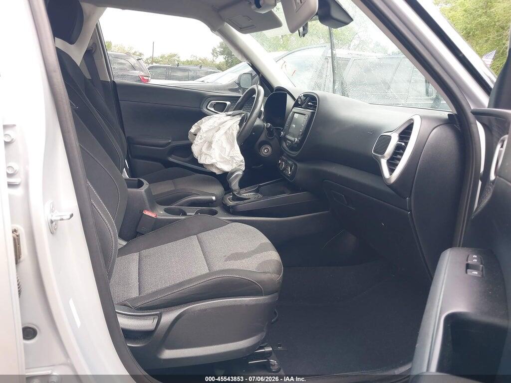 KNDJ23AU1M7787619 2021 KIA SOUL photo no. 5