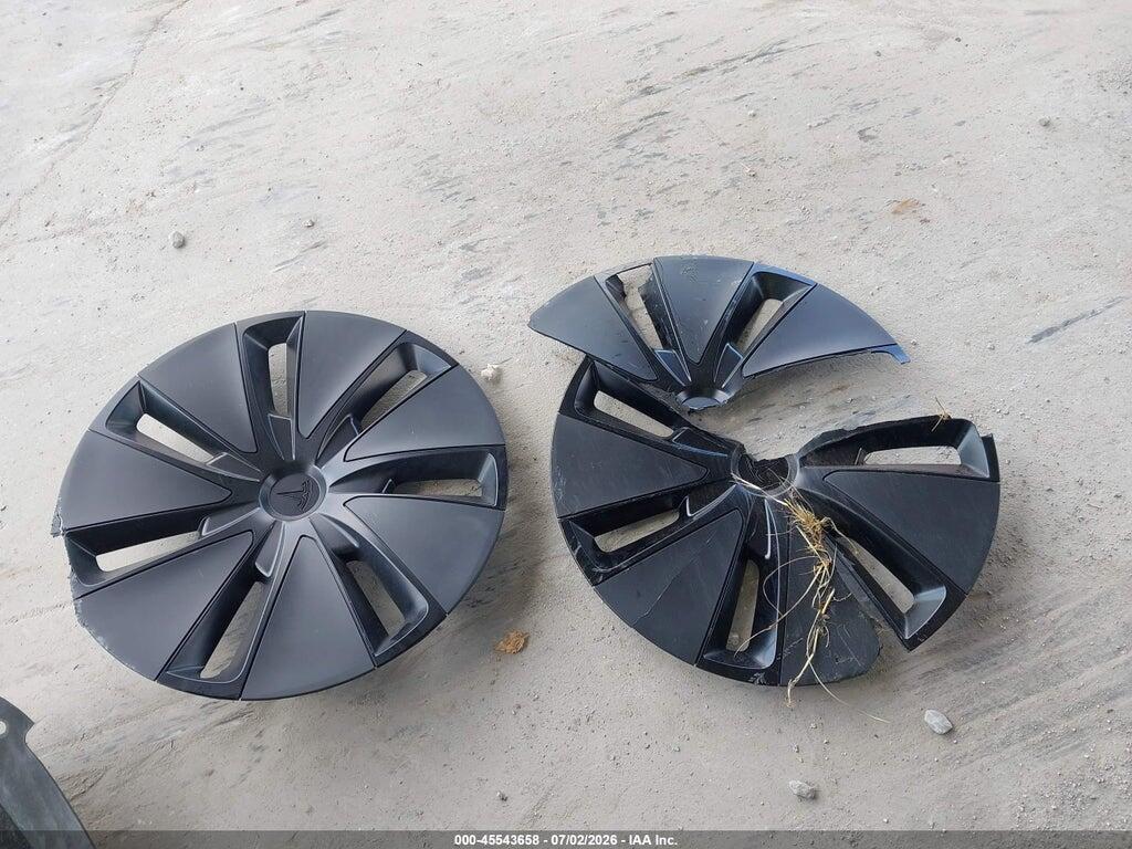 5YJ3E1EA5SF070362 2025 TESLA MODEL 3 photo no. 11