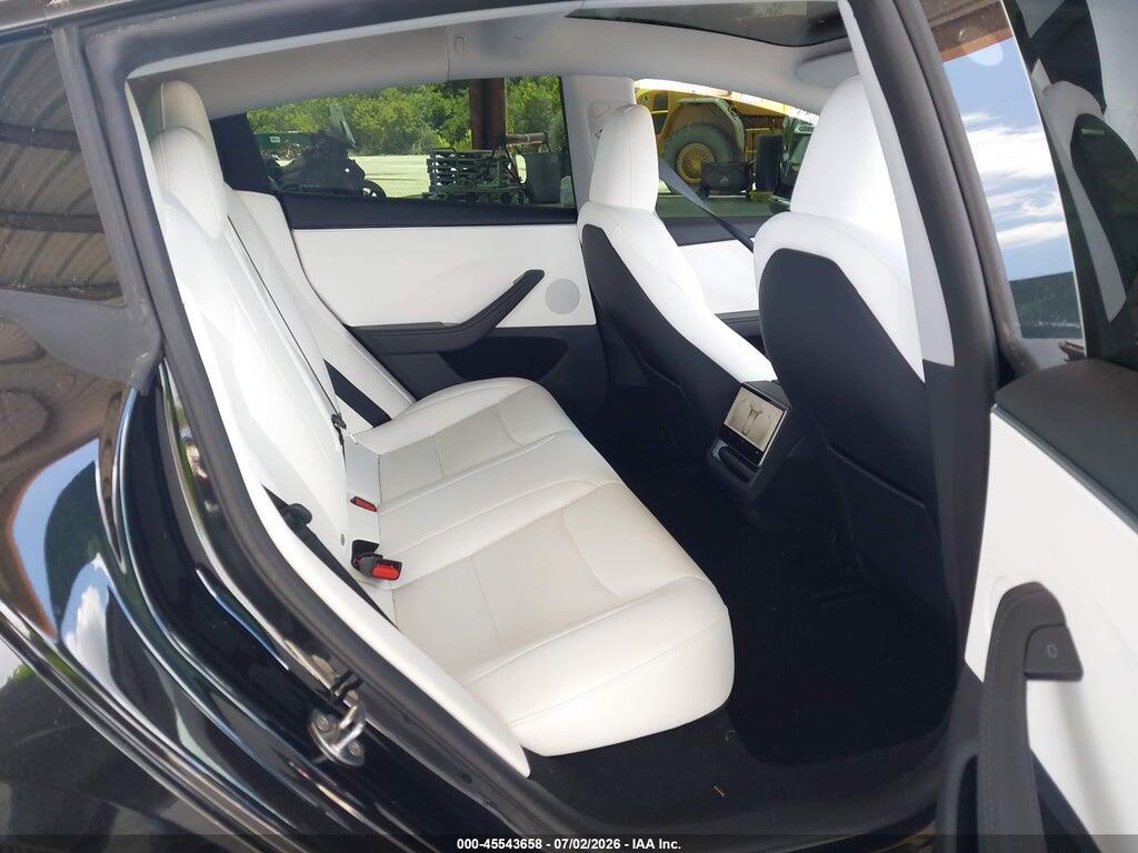 5YJ3E1EA5SF070362 2025 TESLA MODEL 3 photo no. 8