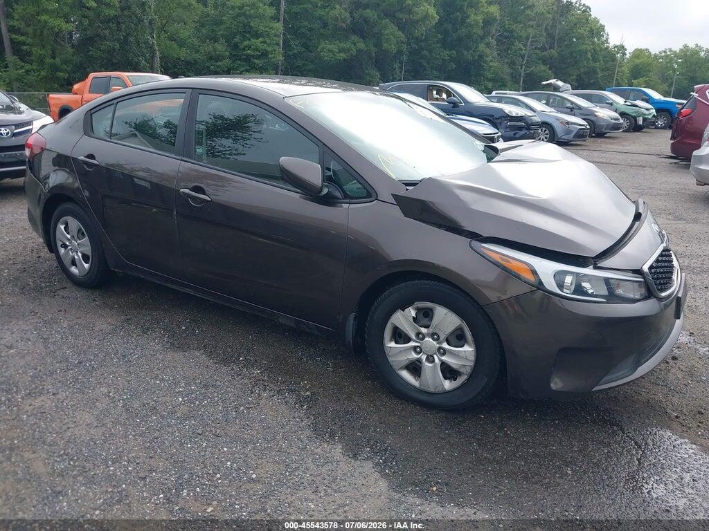 3KPFK4A77JE212636 2018 KIA FORTE photo no. 1