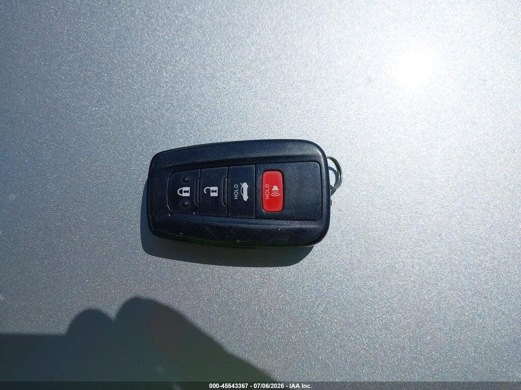 4T1F31AK3MU026769 2021 TOYOTA CAMRY photo no. 11