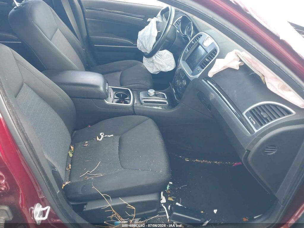 2C3CCAAG8KH601374 2019 CHRYSLER 300 photo no. 5