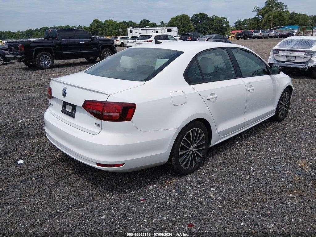 3VWD17AJ2HM313331 2017 VOLKSWAGEN JETTA photo no. 4