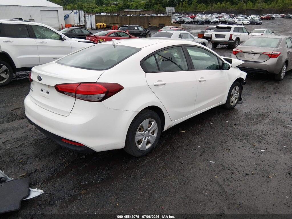 3KPFK4A76HE148874 2017 KIA FORTE photo no. 4