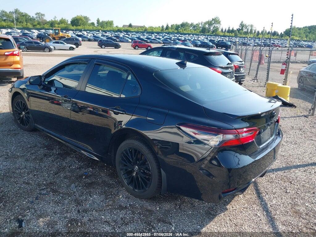 4T1G11BK7MU033992 2021 TOYOTA CAMRY photo no. 3