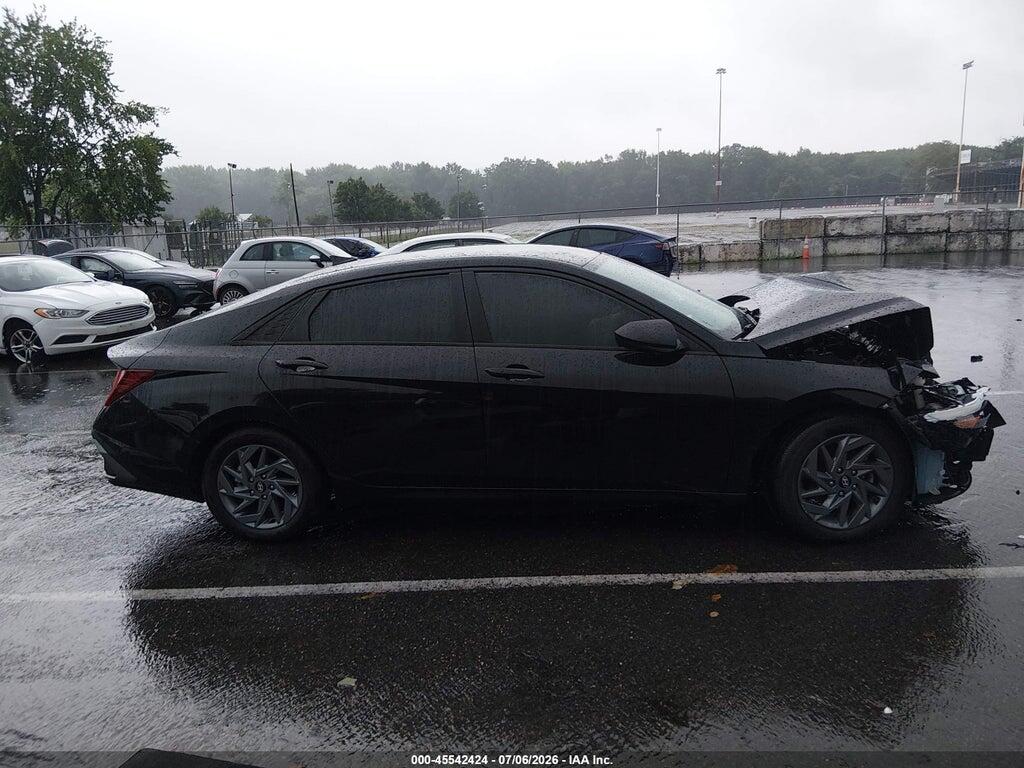 KMHLM4DG7RU638912 2024 HYUNDAI ELANTRA photo no. 12