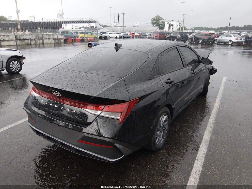 KMHLM4DG7RU638912 2024 HYUNDAI ELANTRA photo no. 4