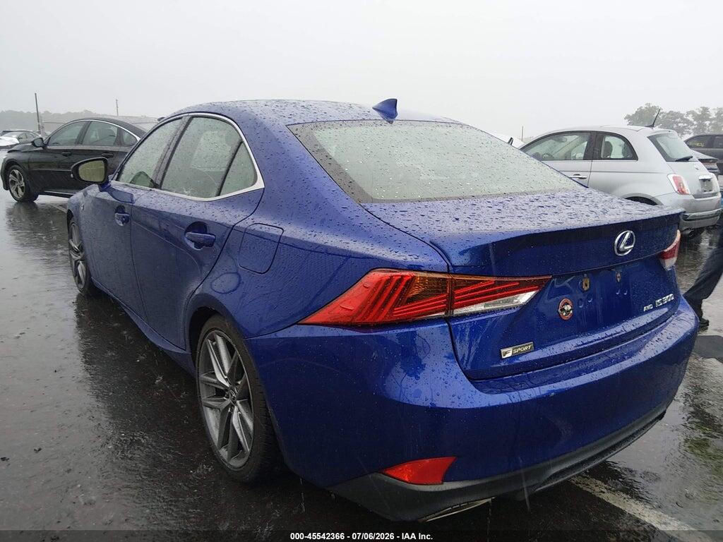 JTHC81D29K5038029 2019 LEXUS IS 300 photo no. 3