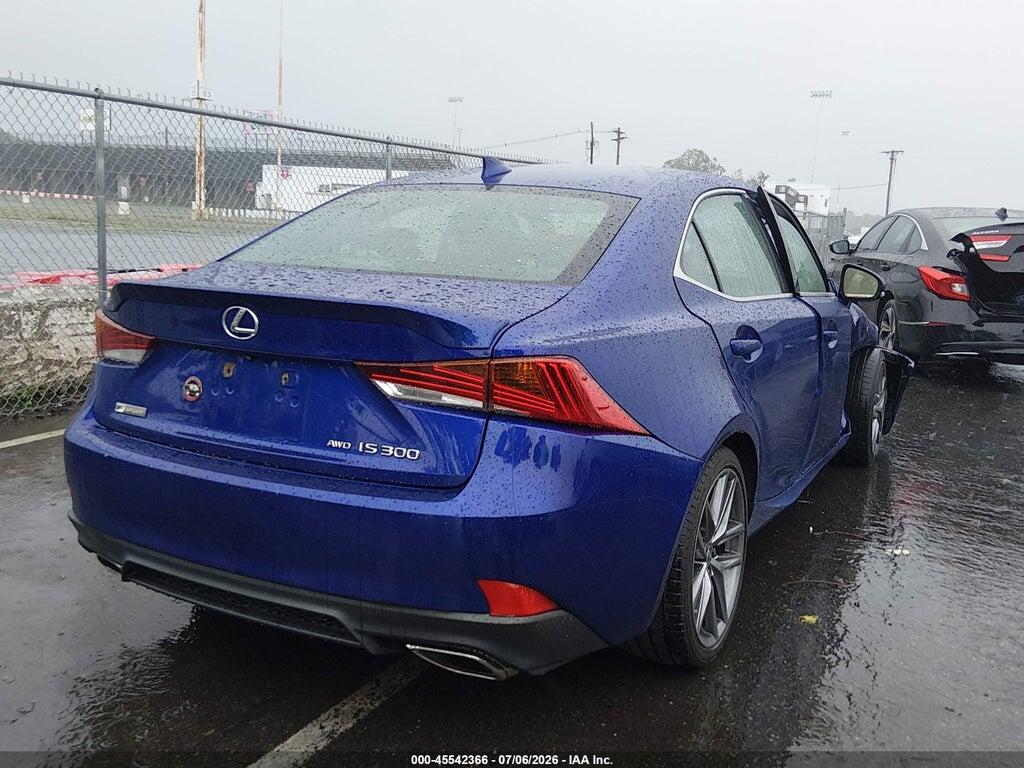 JTHC81D29K5038029 2019 LEXUS IS 300 photo no. 4