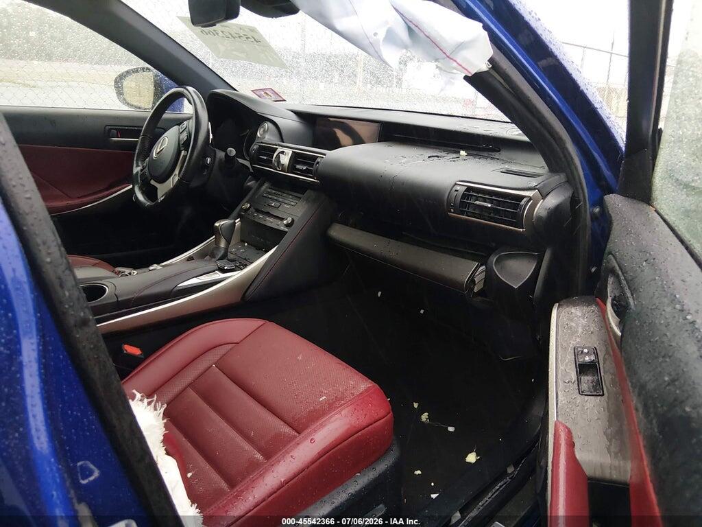 JTHC81D29K5038029 2019 LEXUS IS 300 photo no. 5