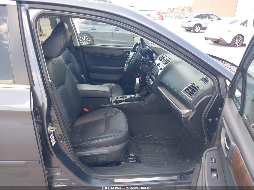 4S4BSANC1H3206882 2017 SUBARU OUTBACK photo no. 5