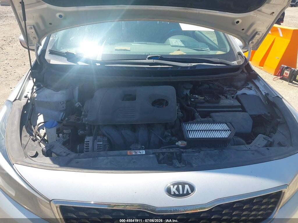 3KPFL4A73HE027913 2017 KIA FORTE photo no. 10