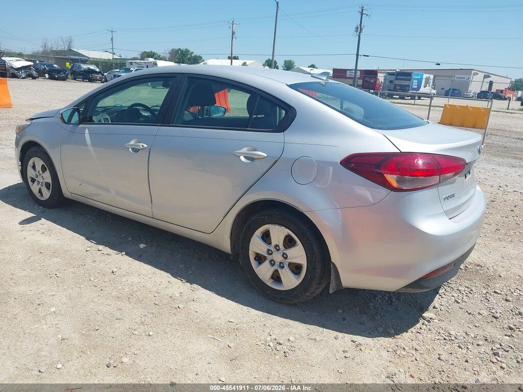3KPFL4A73HE027913 2017 KIA FORTE photo no. 3