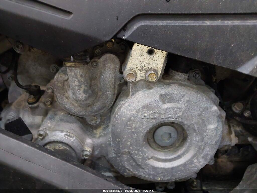3JBLGAR45NJ006387 2022 CAN-AM OUTLANDER photo no. 8