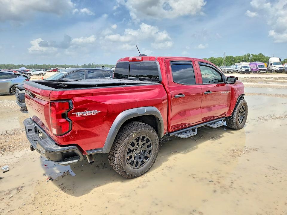 2026 CHEVROLET COLORADO TRAIL BOSS — Фото 3 из 12