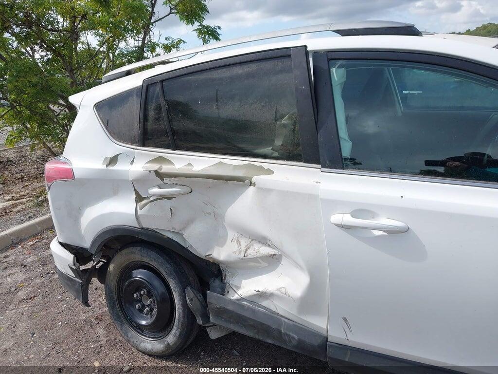 2T3WFREVXHW317504 2017 TOYOTA RAV4 photo no. 6